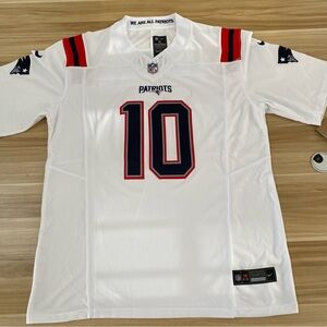 🥰Drake Maye White Jersey Stitched😋